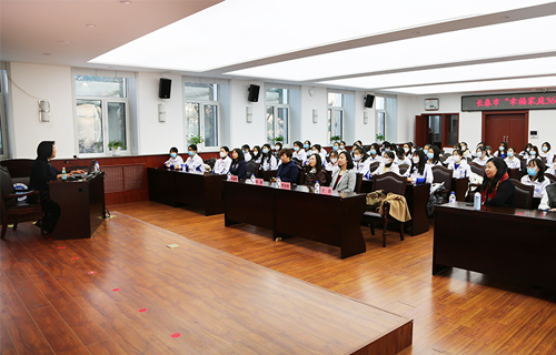 在线德州扑克网
专家受邀参讲幸福家庭360公益大讲堂