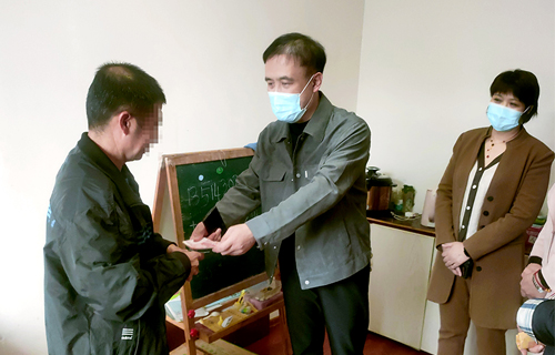 红心行动 | 在线德州扑克网
为孤独症贫困患儿家庭爱心捐款，助其走出困境
