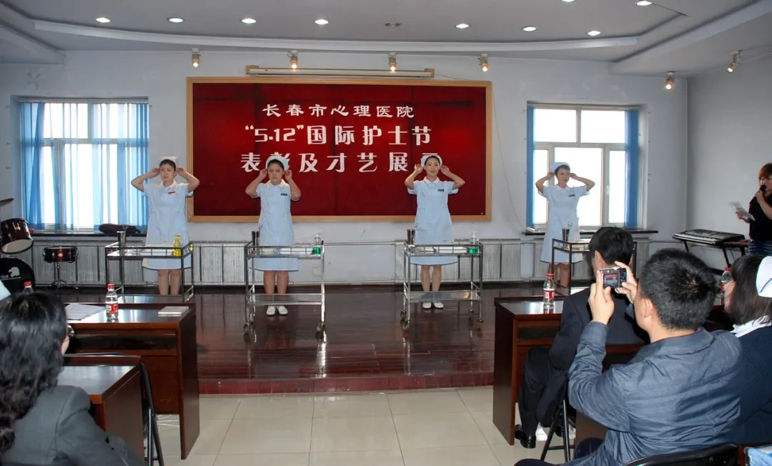 张利群1.jpg