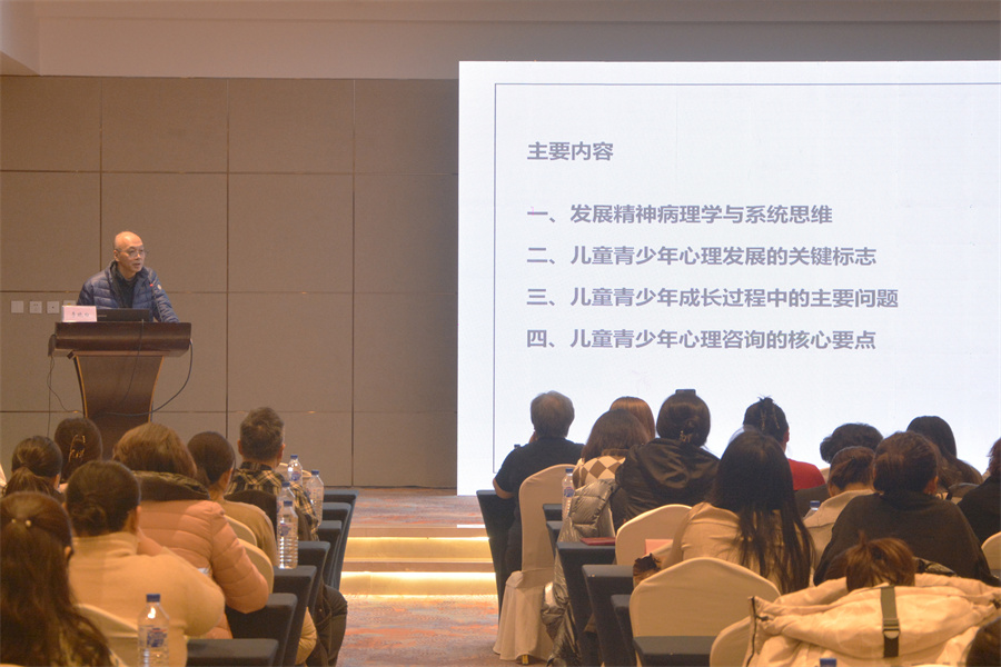 李晓白2.jpg