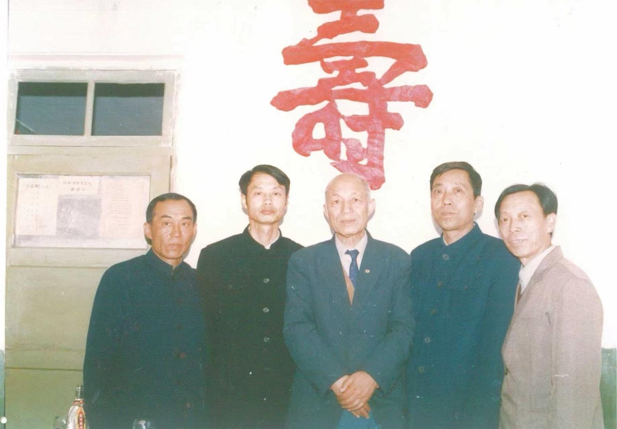 fc2f57d4a2d6fd536cc25c43a4914a87_副本.jpg